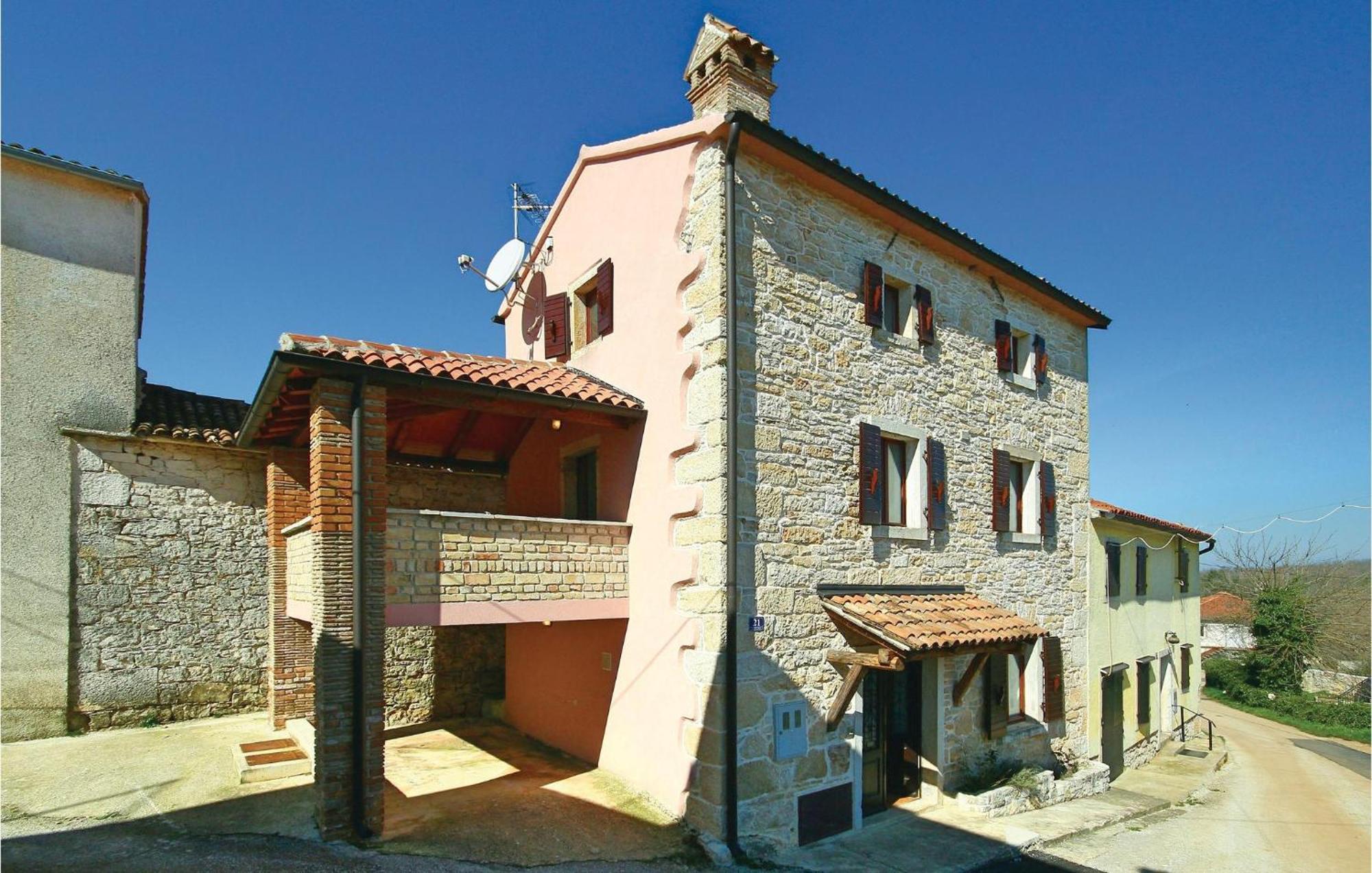Pet Friendly Home In Ritosin Brig With Wifi Vranici Exterior photo